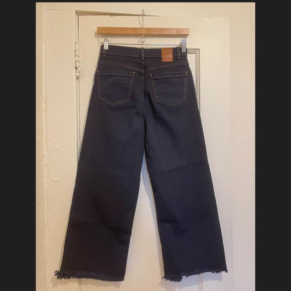 NWOT & Other Stories High Waisted Exposed Button Fly Wide Jeans Size 27 - Picture 3 of 12